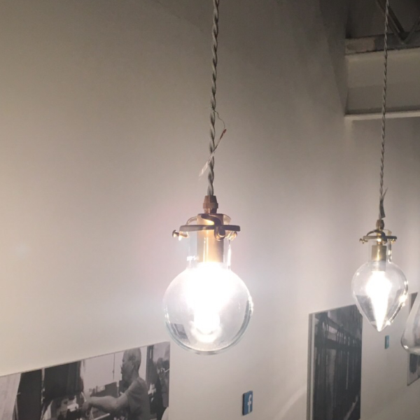 コニカル300mL照明 [90cm]ホワイト 理化学的照明ゴールドセット