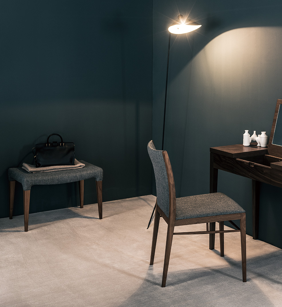 SCHOLAR（スコラー）｜Chairs｜Chairs / Armchairs｜Ritzwell（リッツ