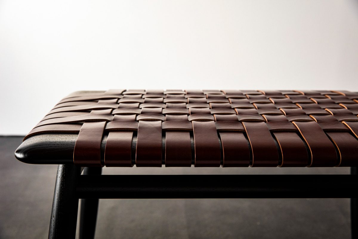 MO BRIDGE（MOブリッジスツール）｜Chairs｜Stool / Ottoman｜Ritzwell