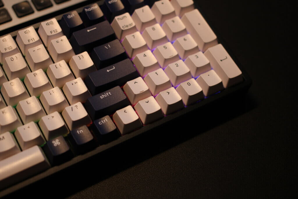 Keychron K4 (Version 2)の使用レビューと選んだ理由 | リタログ