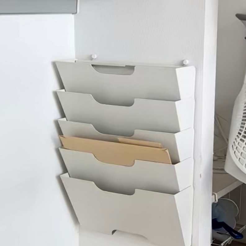 IKEA - イケア -】KVISSLE -クヴィッスレ- ウォール 新聞ラック