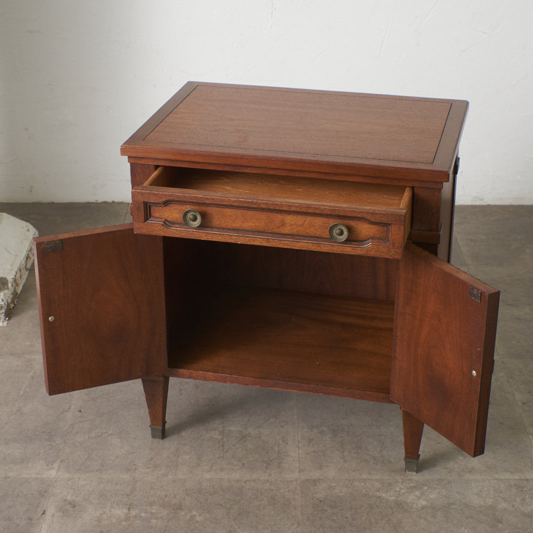 TRIUNE ナイトテーブル｜ドレクセル・ヘリテイジ DREXEL HERITAGE