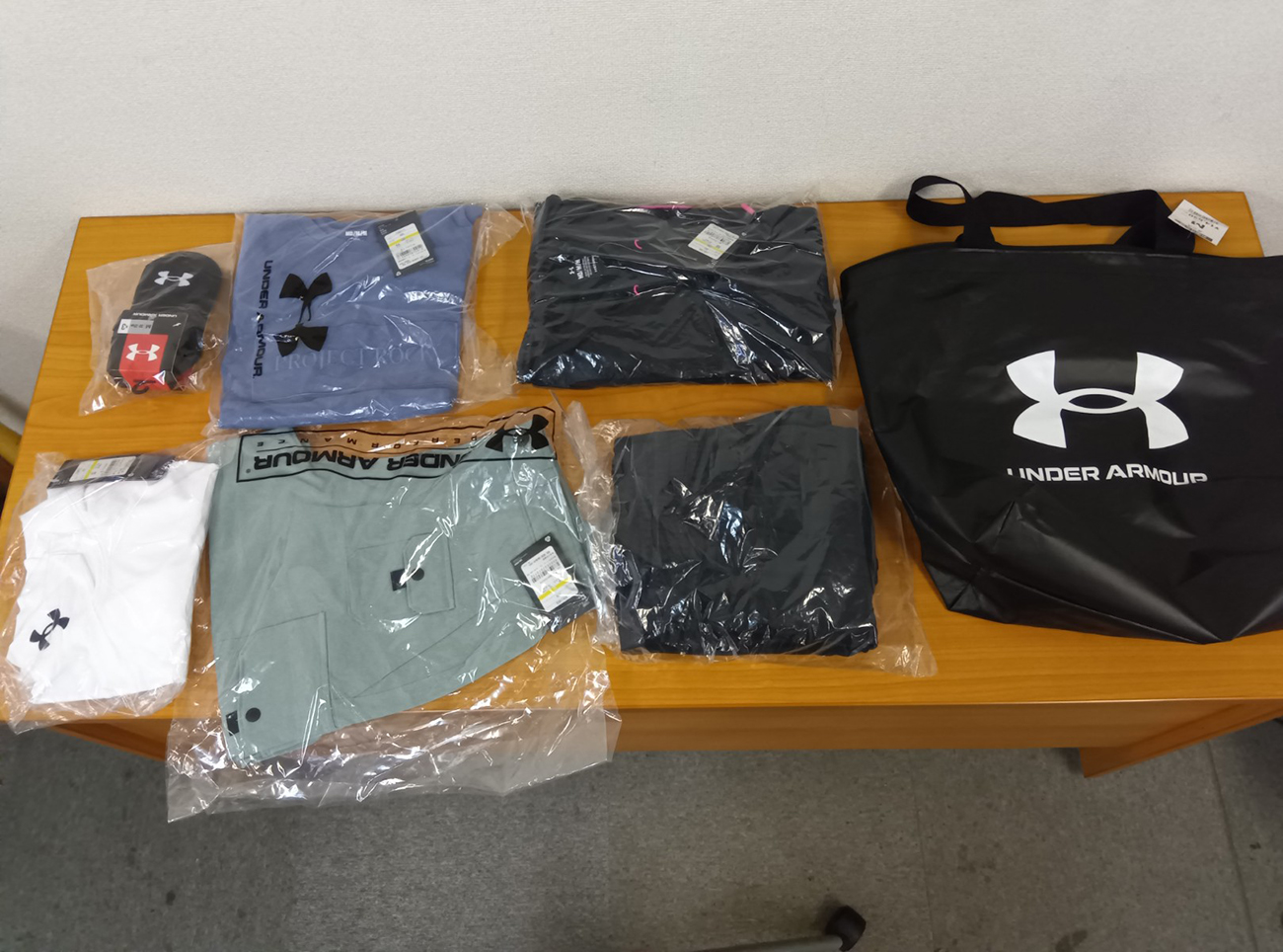 福袋2026】アンダーアーマーの「80個限定福袋」が神値引きすぎる！ 1万