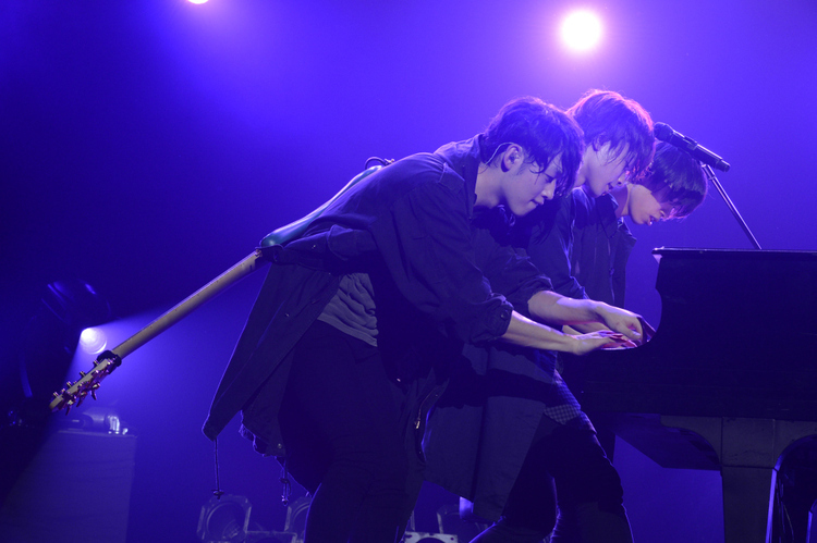 WEAVER@渋谷公会堂 2014.10.21 邦楽ライブレポート｜音楽情報サイト