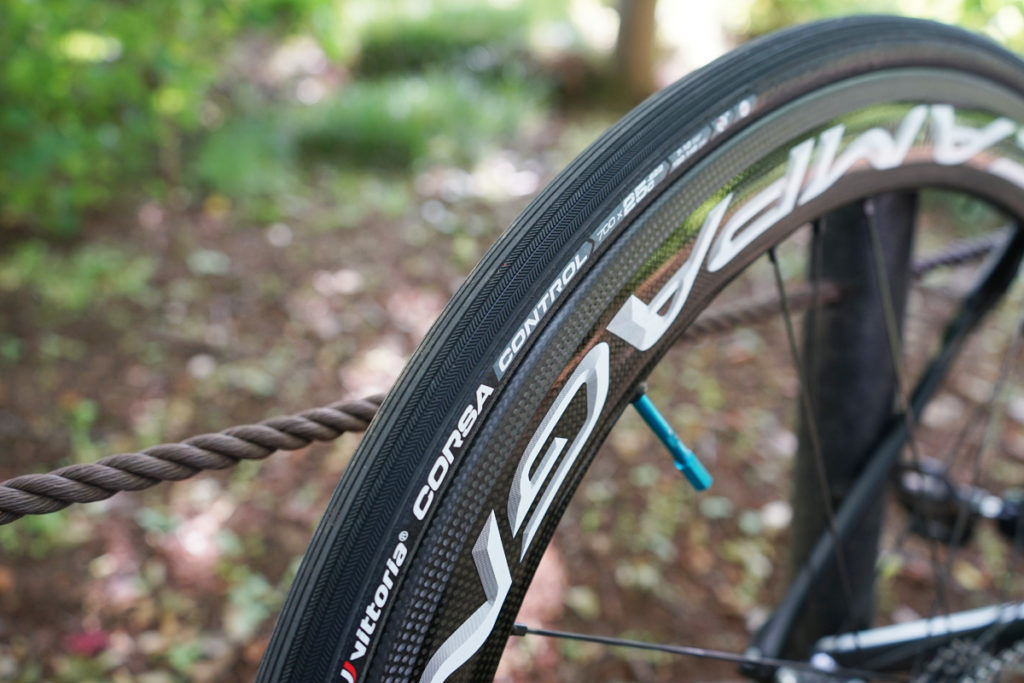 ヴィットリアコルサ コントロールのインプレ | ロードバイク徹底比較.com