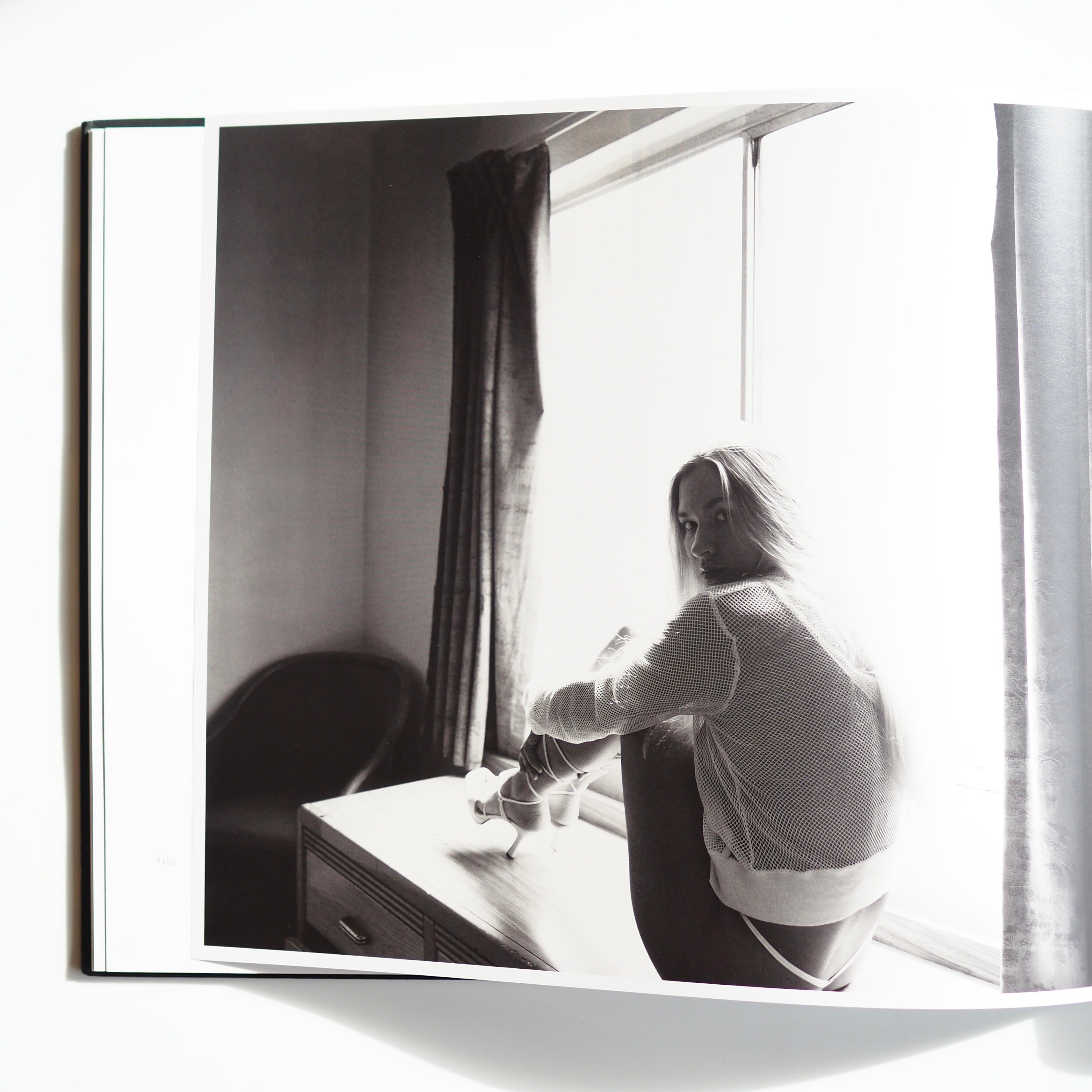 Todd Hido - BETWEEN THE TWO (The second printing) [USED]