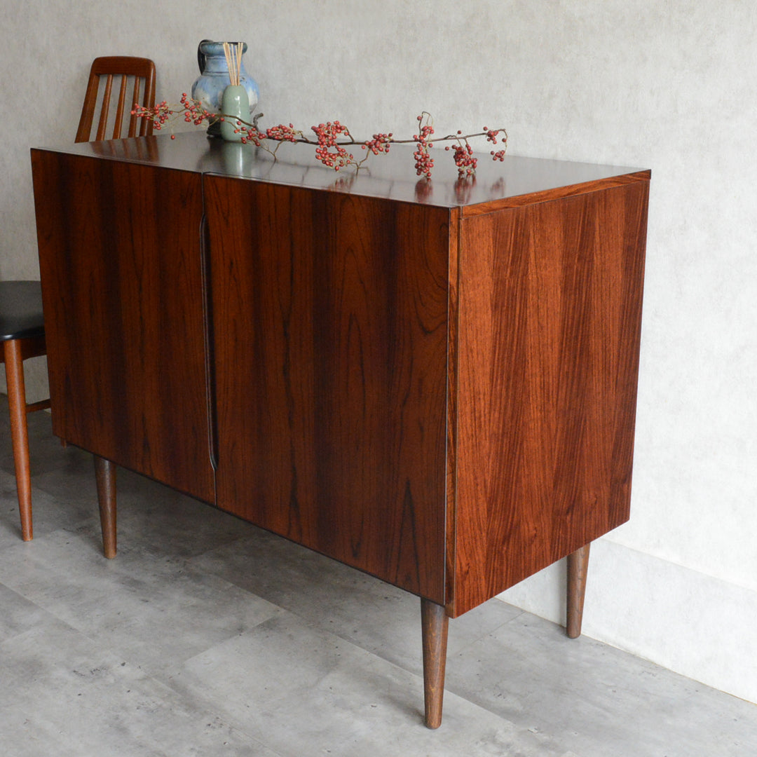 デンマークヴィンテージ ローズウッド サイドボード/キャビネット 8-19