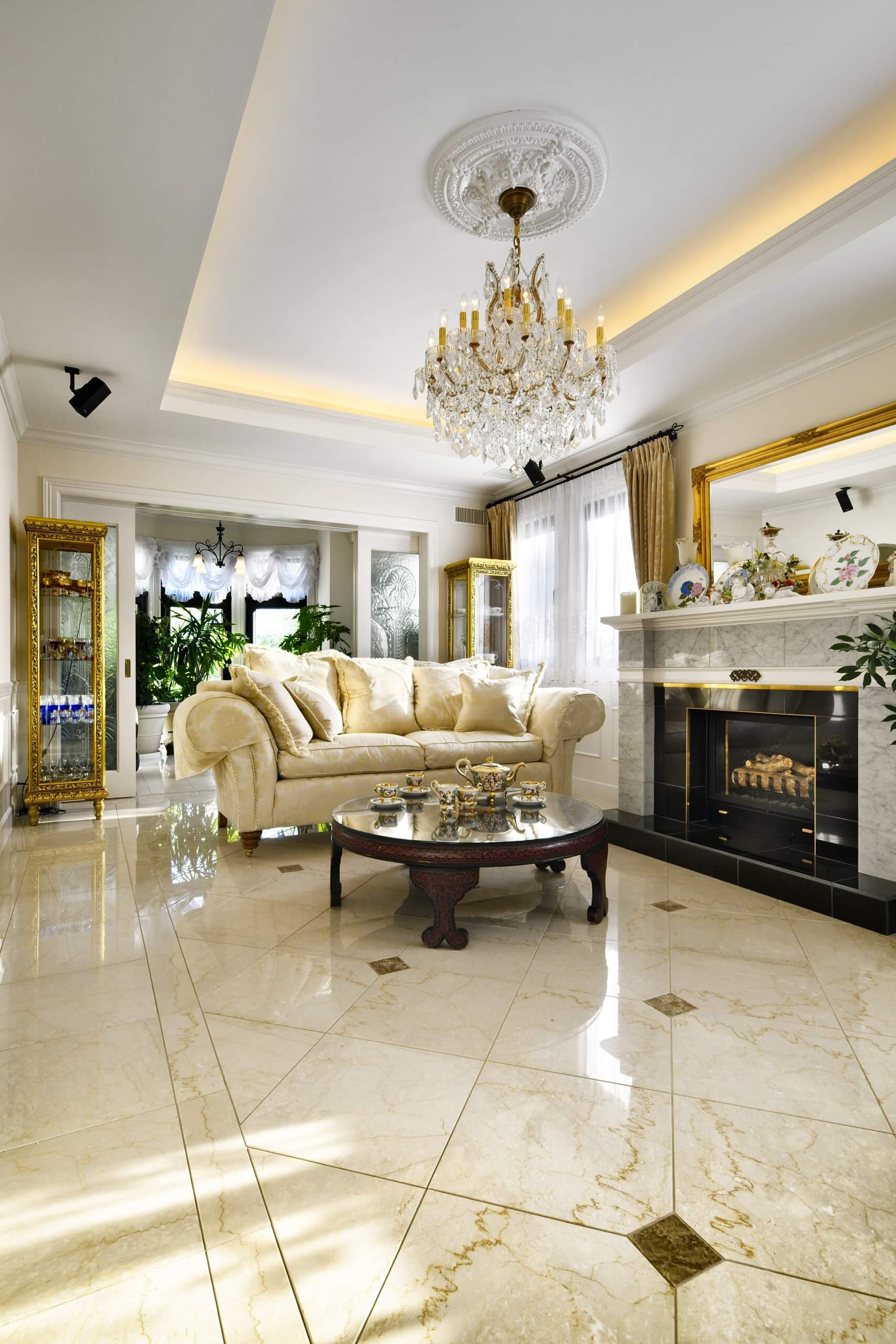 エレガントな煌びやかさ | 高級注文住宅 建築設計デザイン事務所 参會堂