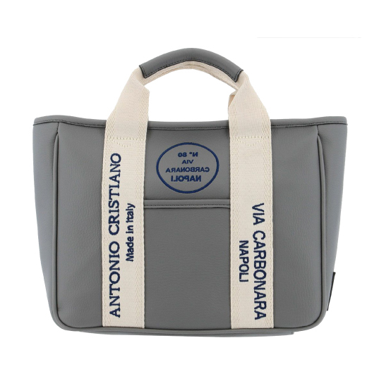 アントニオ・クリスティアーノから上質なゴルフシーンを愉しむ