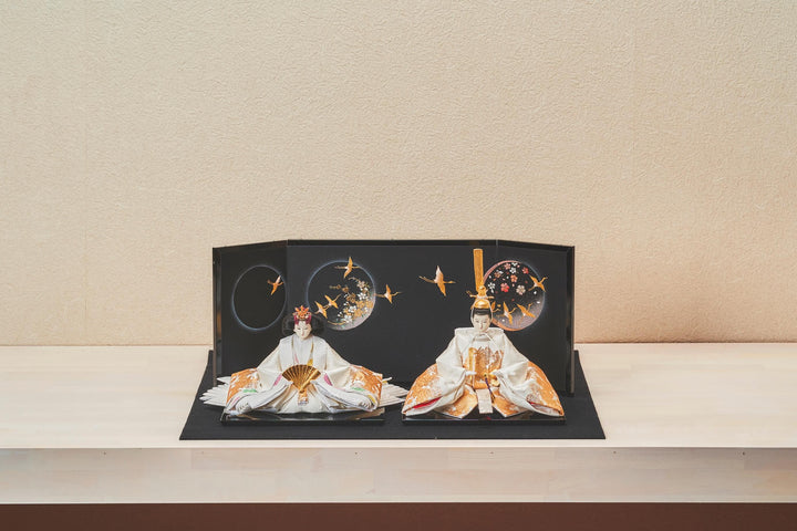 鶴と桜と、煌めくおひなさま – 人形工房 左京