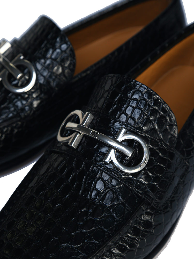 Salvatore Ferragamo (サルバトーレフェラガモ) 型押し ガンチーニ