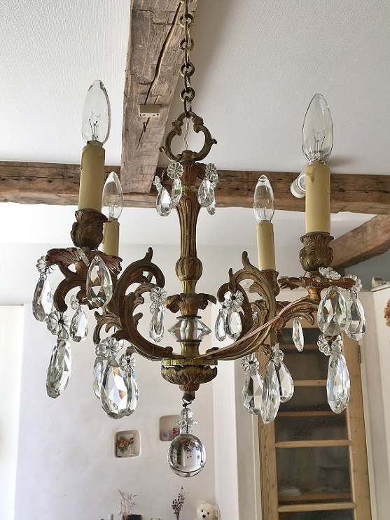 フランスガラスドロップシャンデリアはかわいいアンティークネット