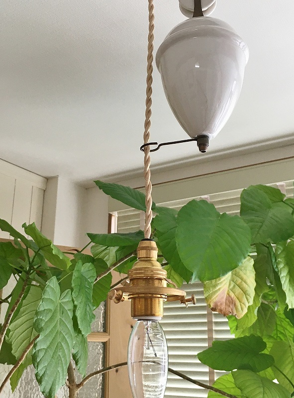 フランス滑車付ペンダントライトはかわいいアンティークネットショップ