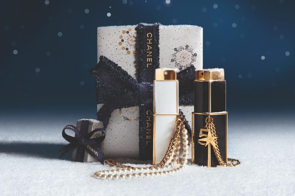 シャネル】11月14日発売！クリスマスコフレ2025完全ガイド│限定コフレ