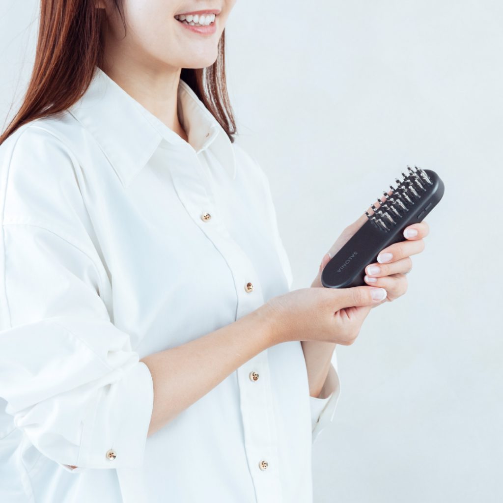 より広く深い筋肉へのアプローチを実現。美顔器「EMSリフトブラシ 3D