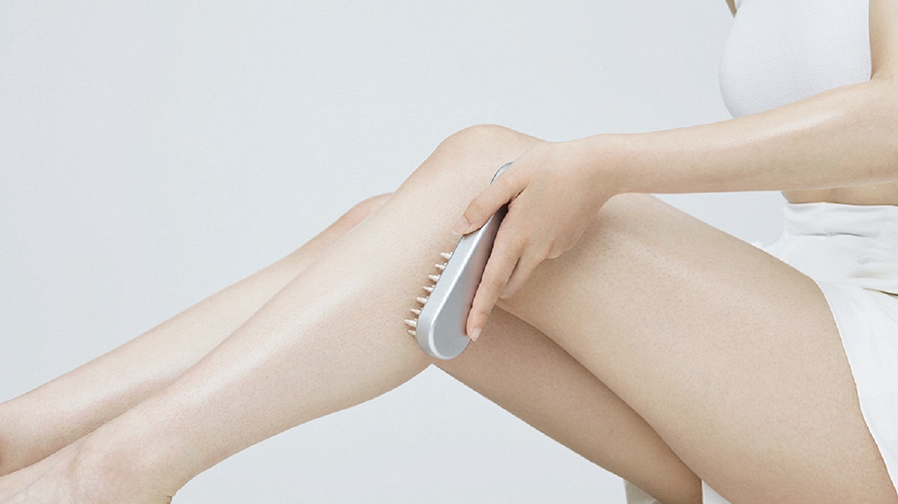 電気ブラシの効果は？顔や頭皮、体への使い方や注意点を解説 | SALONIA