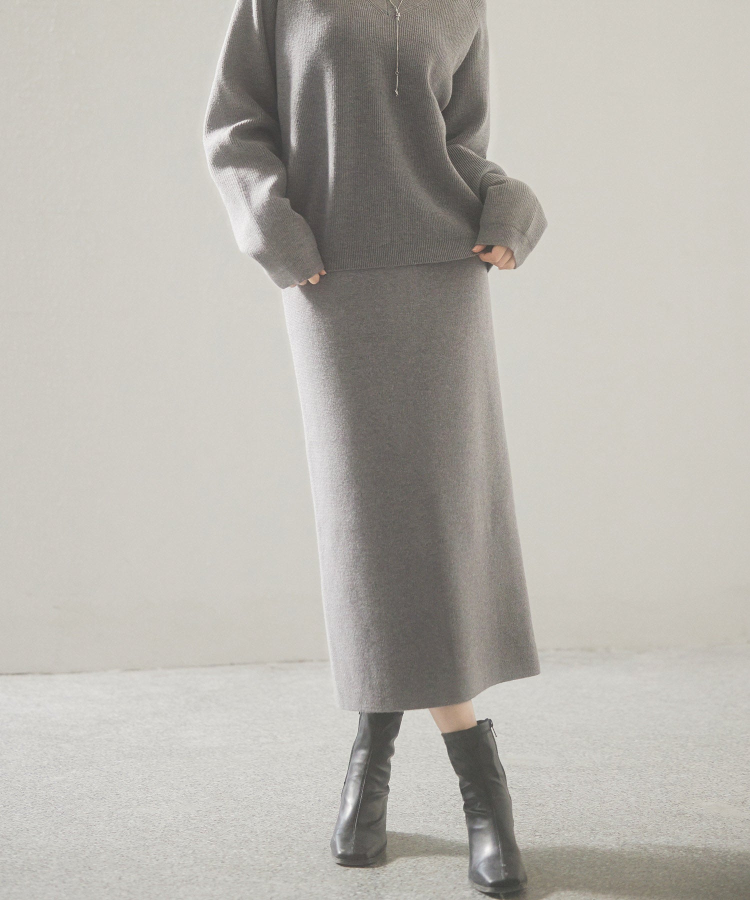 予約販売12月中旬発送 裏起毛タイトニットスカートsdp8041 グレー