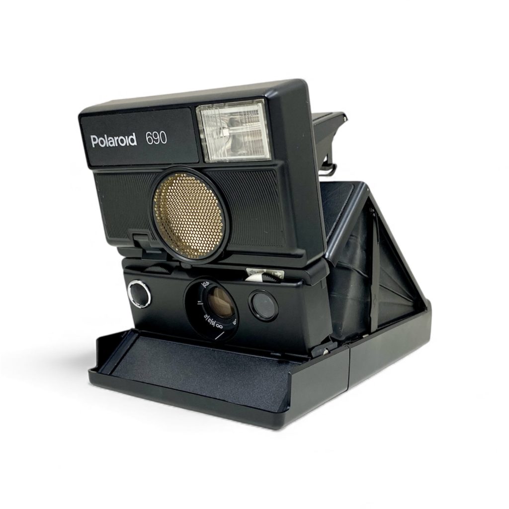 Polaroid 690 ポラロイドカメラの買取実績 | 買取専門店さすがや