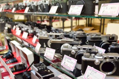 1枚を大切に撮る醍醐味 博多阪急でクラシックカメラ博 | ニュース