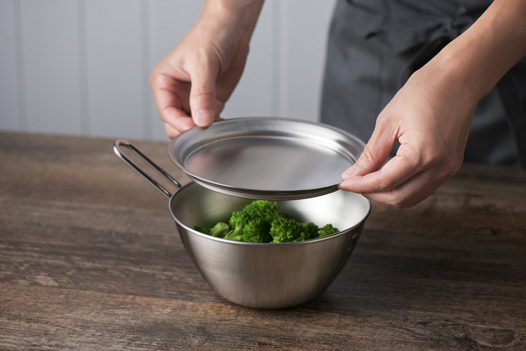 and（アンド） ボウルの蓋にもなるステンレストレー 16cm 日本製