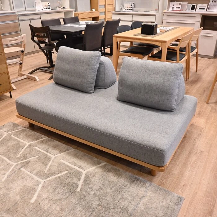 無駄のないソファ Fumi | 商品紹介 | 大阪府茨木市の家具ならさわら