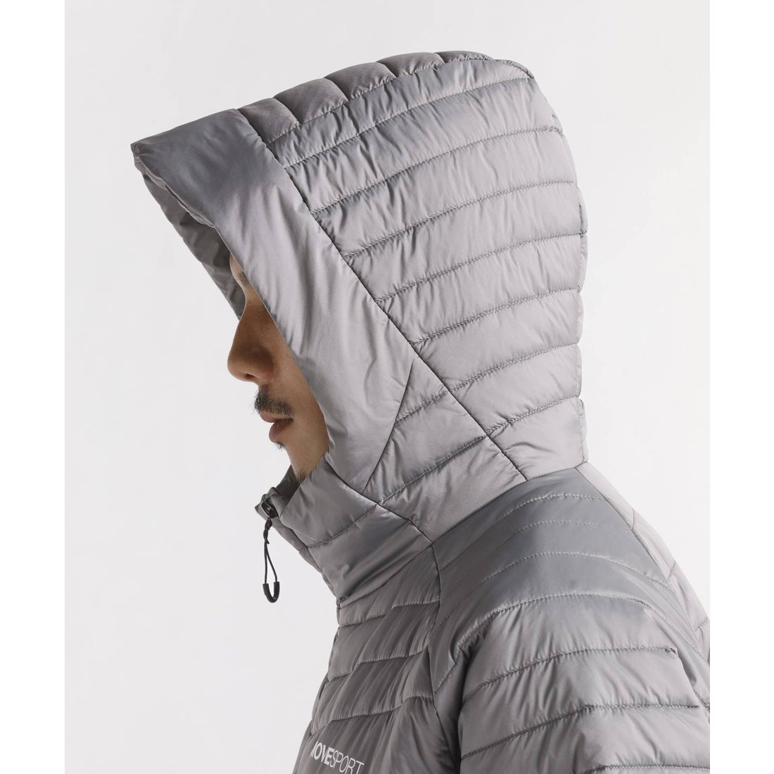 MoveSport AERO CAPSULE ハイブリッドフーディー -デサントストア