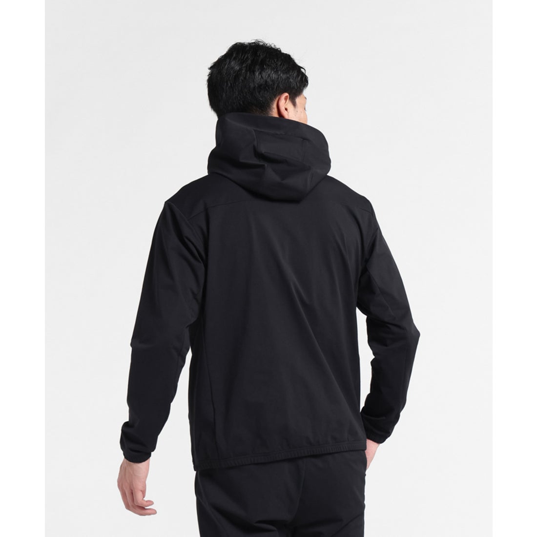 ムーブスポーツ MoveSport トレーニングジャケット -デサントストア