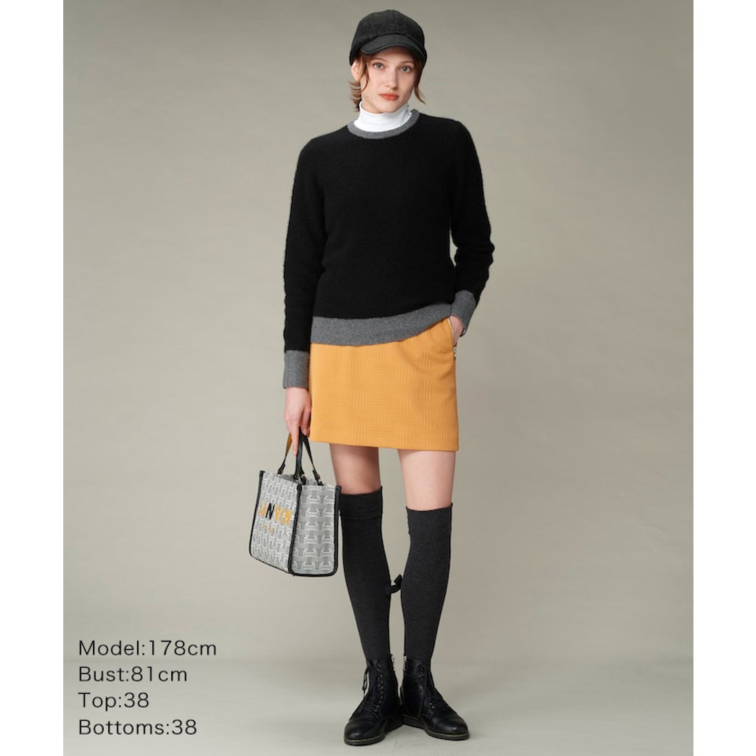 LANVIN SPORT モノグラム柄スカート（総丈42cm）【蓄熱保温裏地付き