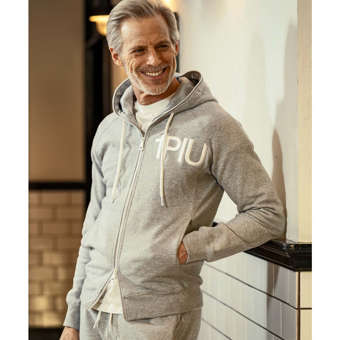 ウノ ピゥ ウノ ウグァーレ トレ リラックス 1PIU1UGUALE3 RELAX