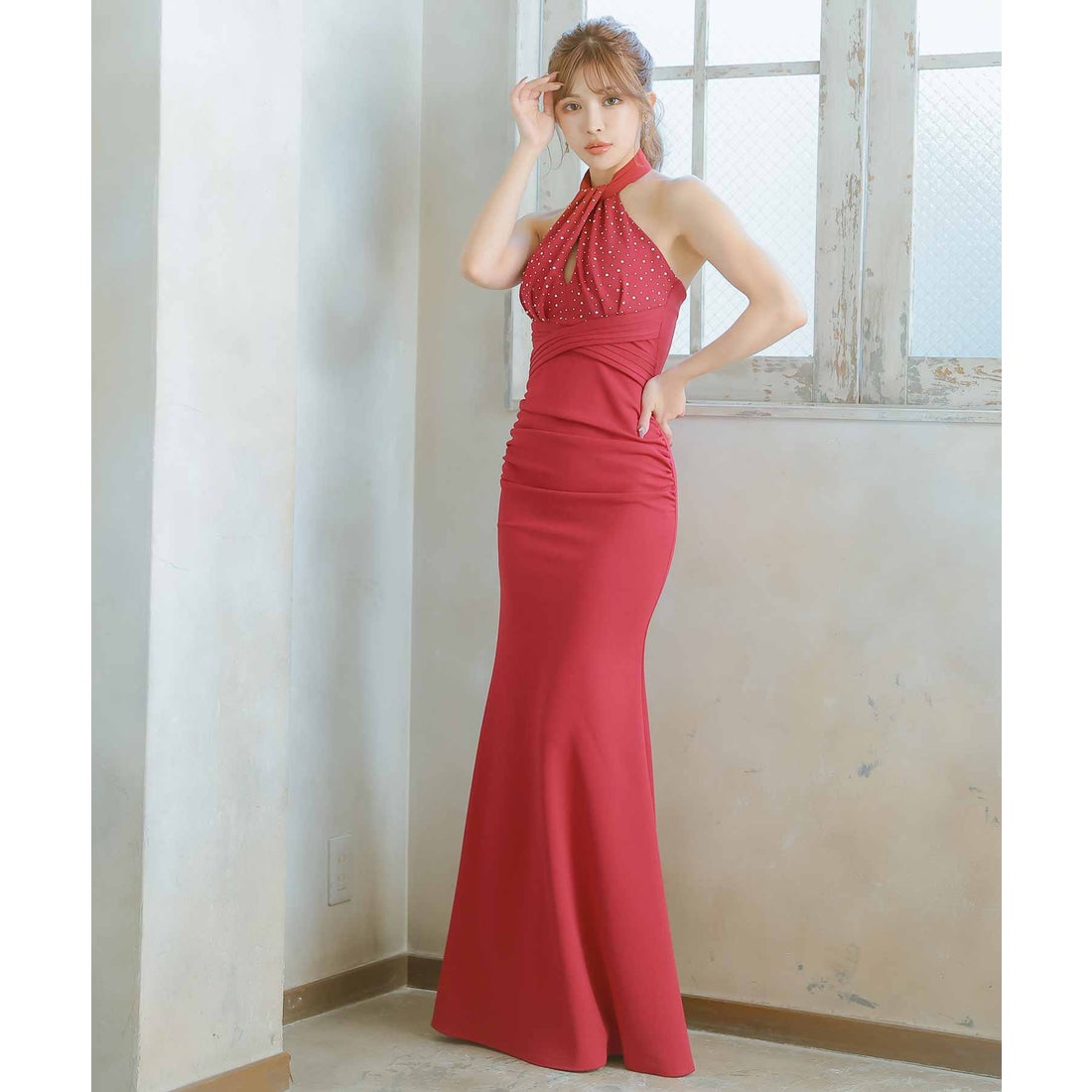 ティカ Tika キャバドレス クロスホルターネックビジューワンカラー