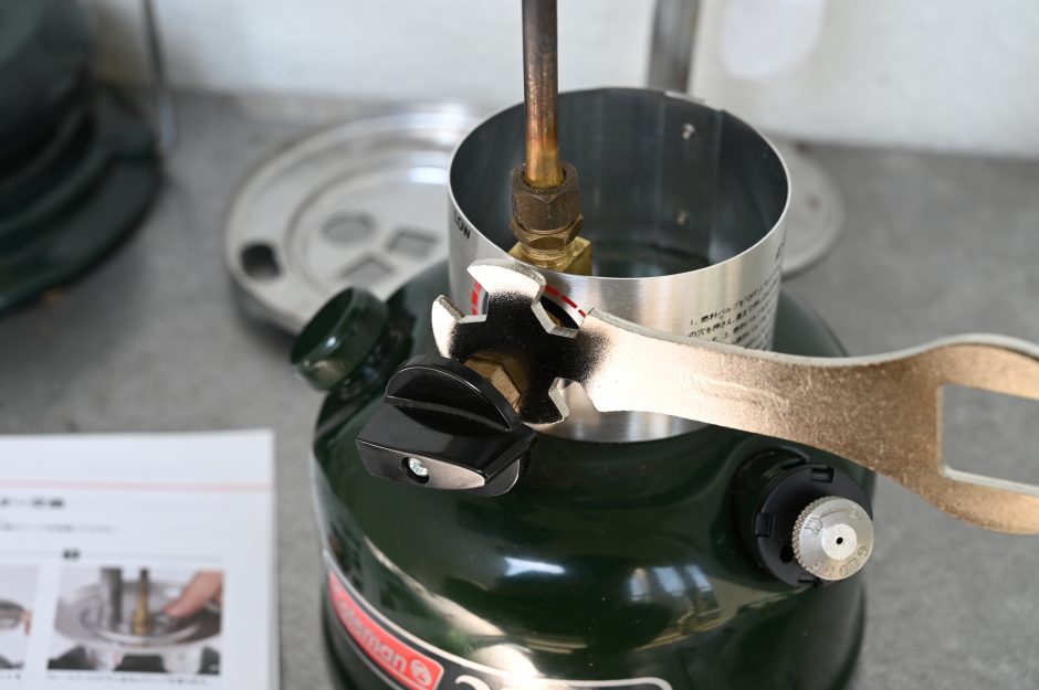 ステイホームな休日にガソリンランタンをメンテナンスしてみた