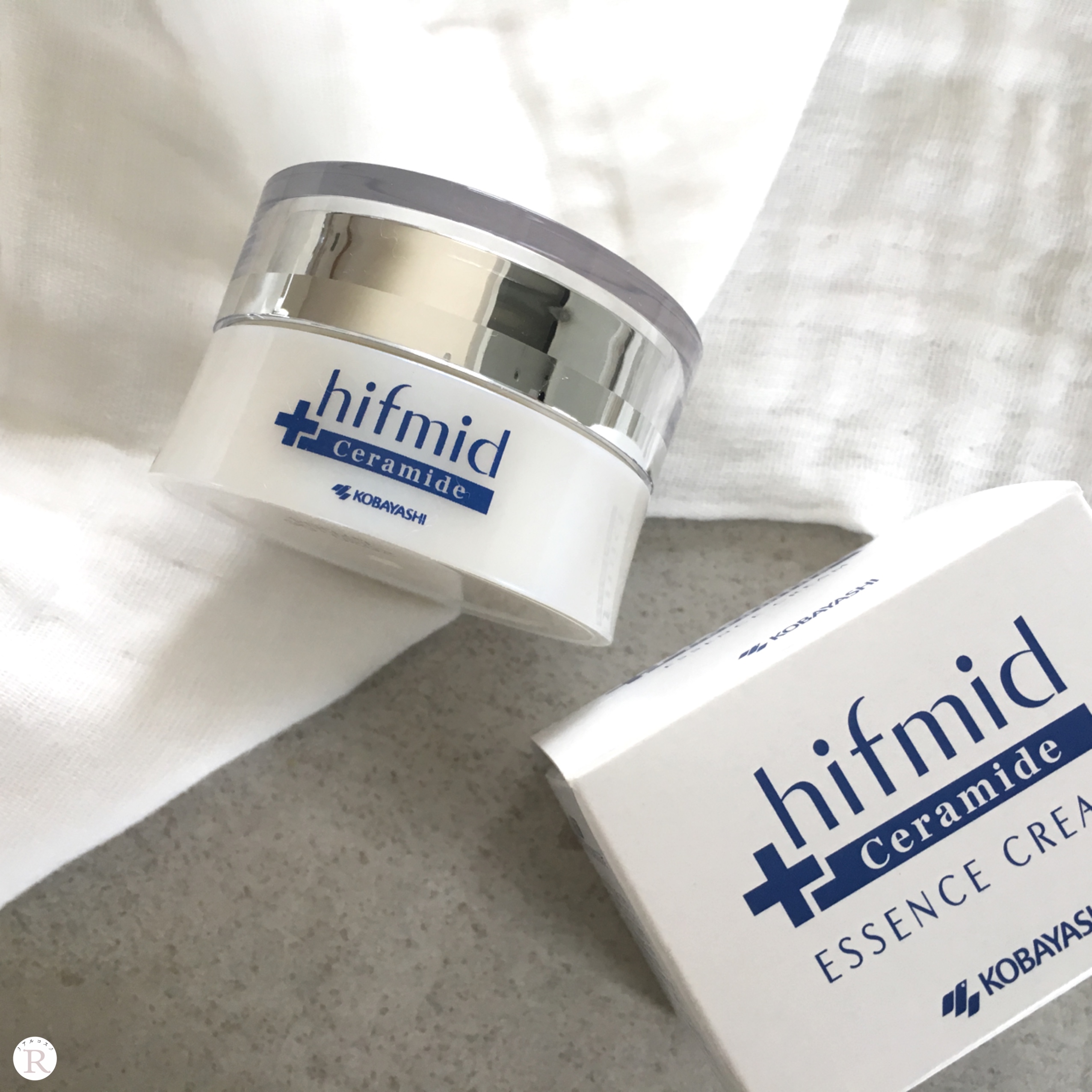 ヒフミド エッセンスクリームを口コミより詳しくレビュー【成分や効果