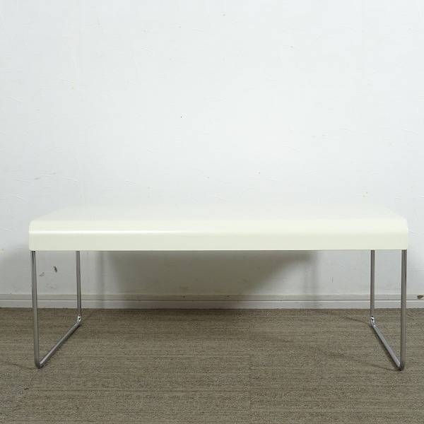 Cassina カッシーナ 254 ZAP ザップ センターテーブル 入荷しました