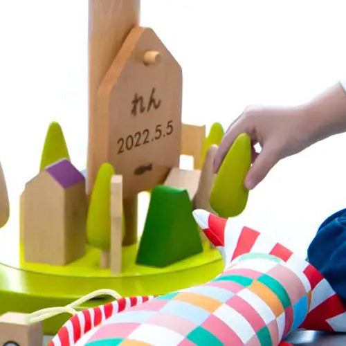 PUCA（プーカ）｜触って遊べるこいのぼり プーカの木 | 徳永こいのぼり