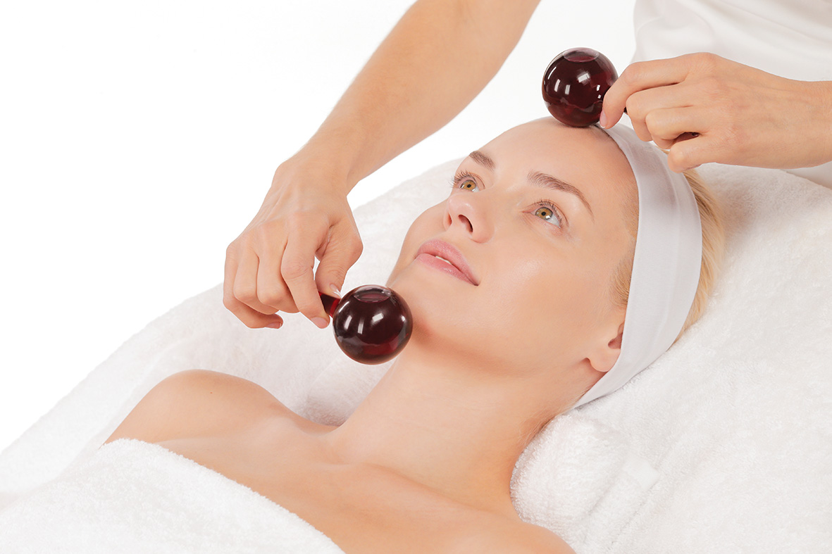 CHRISTINA シャトーデボーテ