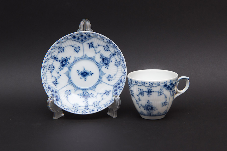 ロイヤル・コペンハーゲン ブルーフルーテッド ハーフレース デミタス