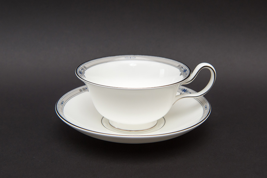 ウェッジウッド アムハースト ティーカップ＆ソーサー（ピオニー）を