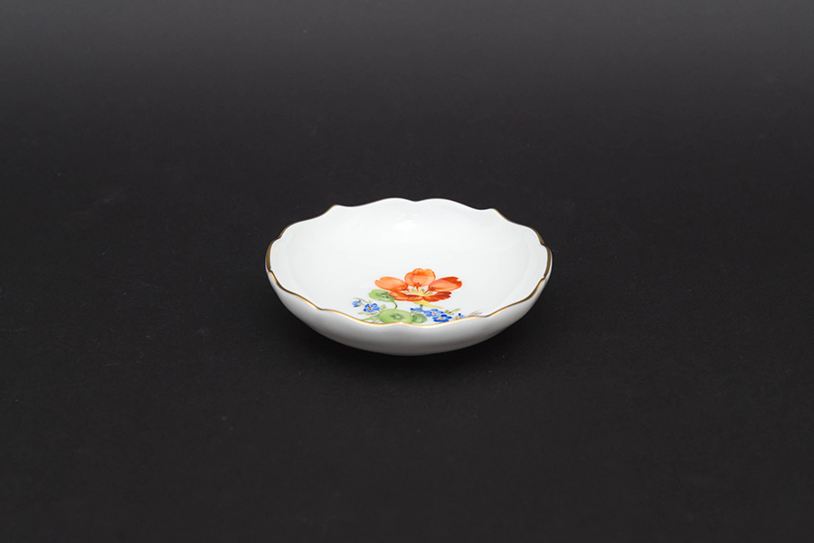 マイセン ベーシックフラワー（二つ花） ミニプレートを買い取りました