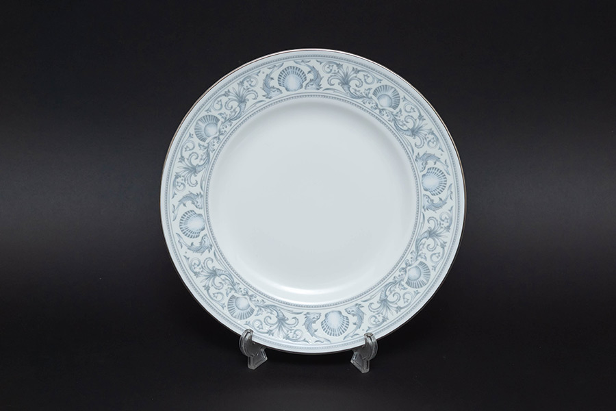 ウェッジウッド ドルフィン（ホワイト） 20cmプレートを買い取りました