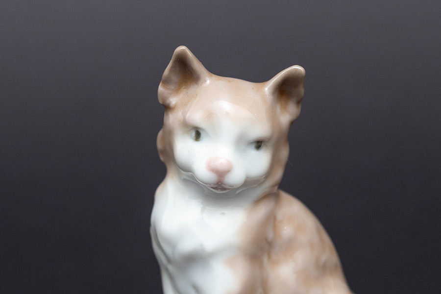 リヤドロ フィギュリン お座りした犬を買い取りました｜ブランド食器