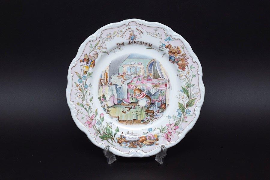 ロイヤル・ドルトン ブランブリーヘッジ バースデー 20cmプレートを