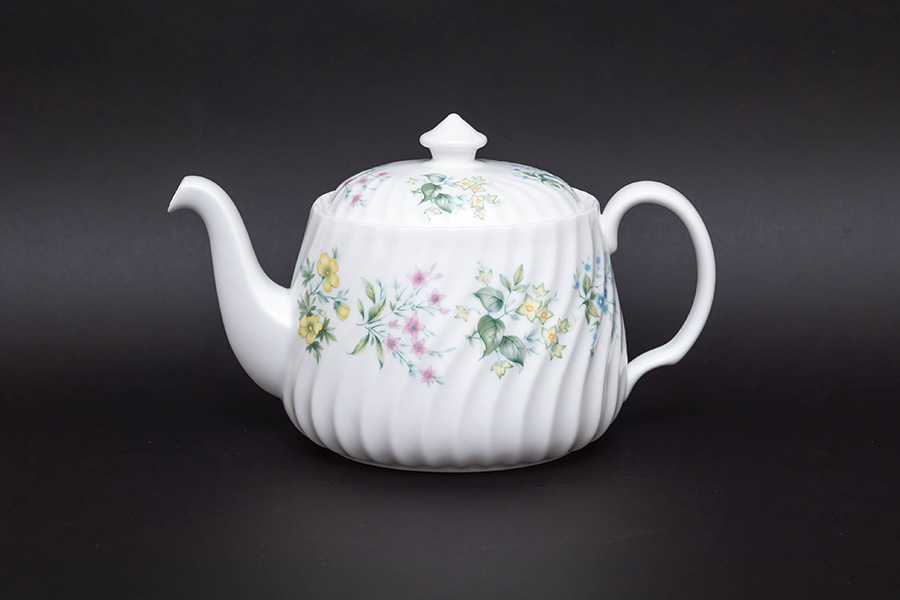 ミントン スプリングバレー ティーポットを買い取りました｜ブランド