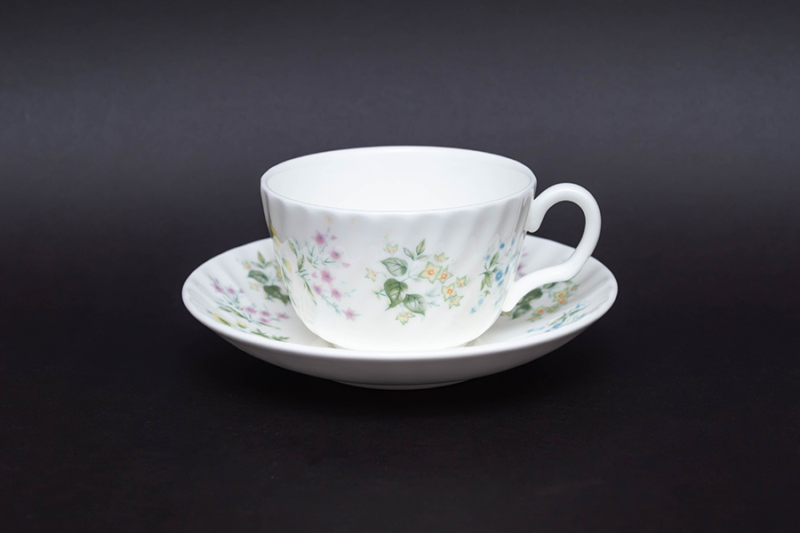 ミントン スプリングバレー ティーカップ＆ソーサーを買い取りました