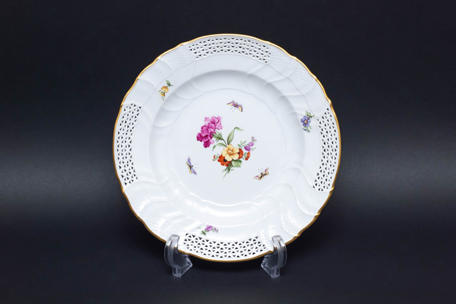 KPM 花と蝶 23cmメッシュプレートを買い取りました｜ブランド食器買取