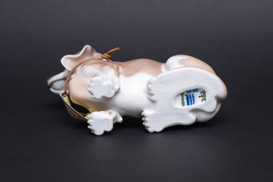 ロイヤル・コペンハーゲン イヤーフィギュリン（1998年）「Basset