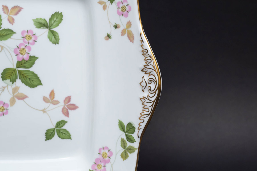 ウェッジウッド ワイルドストロベリー ブレッド＆バタープレートを