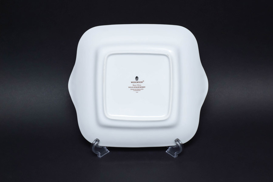 ウェッジウッド ワイルドストロベリー ブレッド＆バタープレートを
