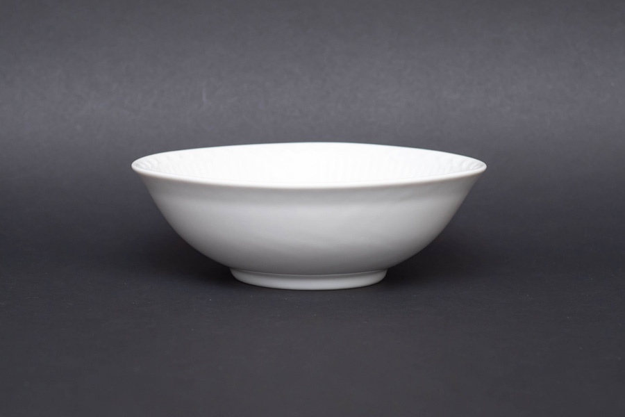 ロイヤル・コペンハーゲン ホワイトフルーテッドハーフレース 16cm