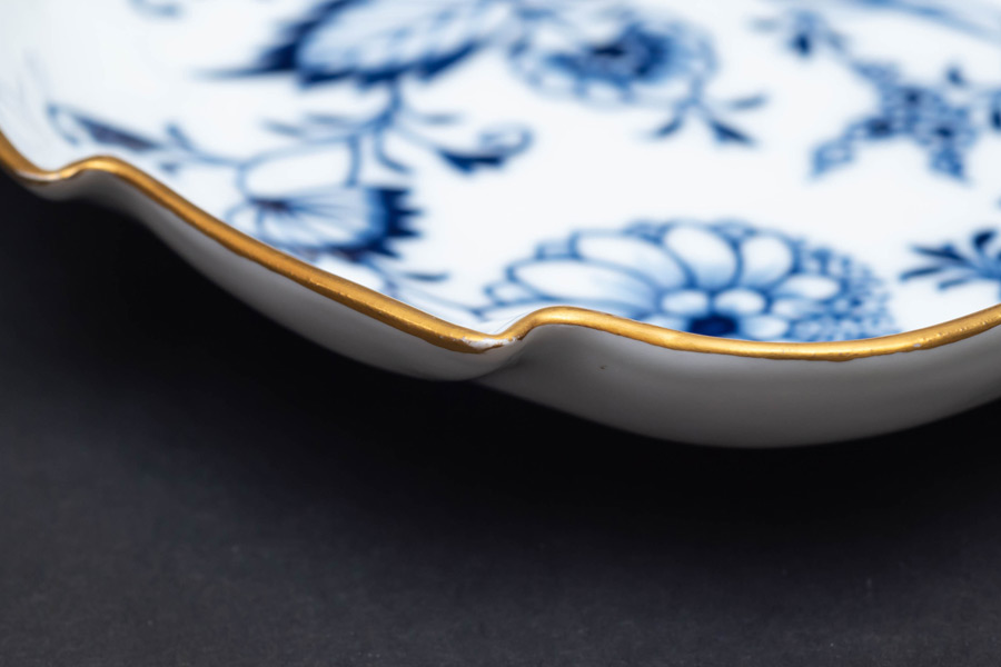 マイセン ブルーオニオン（金彩） リーフディッシュ（22cm）を買い取り