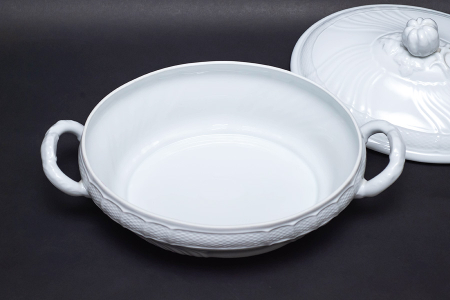 リチャード・ジノリ ベッキオホワイト スープチューリンを買い取りまし